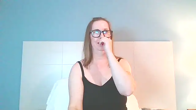 Snapshot of SweetandNaughty1 chatting on 01.10.25 SweetandNaughty1 online show from 01.10.25