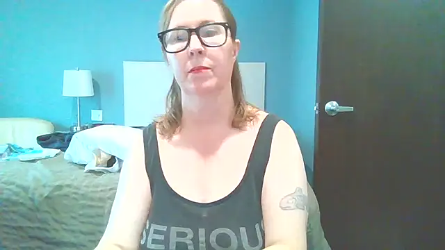 Snapshot of SweetandNaughty1 chatting on 09.15.25 SweetandNaughty1 online show from 09.15.25