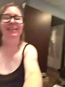 Snapshot of SweetandNaughty1 chatting on 09.17.25 SweetandNaughty1 online show from 09.17.25