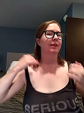 Snapshot of SweetandNaughty1 chatting on 09.23.25 SweetandNaughty1 online show from 09.23.25