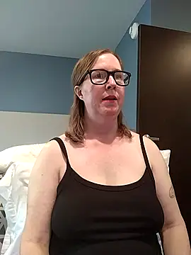 Snapshot of SweetandNaughty1 chatting on 10.10.25 SweetandNaughty1 online show from 10.10.25