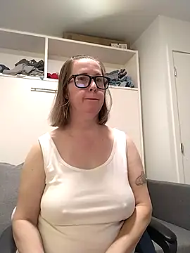 SweetandNaughty1 online show from 01.08.26