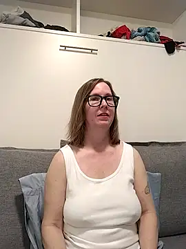 SweetandNaughty1 online show from 03.09.26