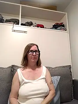 SweetandNaughty1 online show from 06.05.26