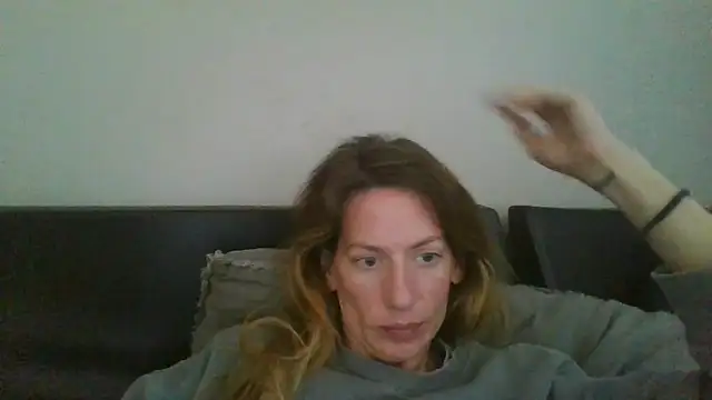 Rhodesxox online show from 11.05.25