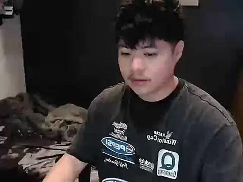 Snapshot of ASIANken911 chatting on 11.28.25 ASIANken911 online show from 11.28.25