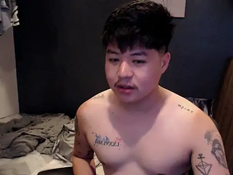 Snapshot of ASIANken911 chatting on 02.18.26 ASIANken911 online show from 02.18.26