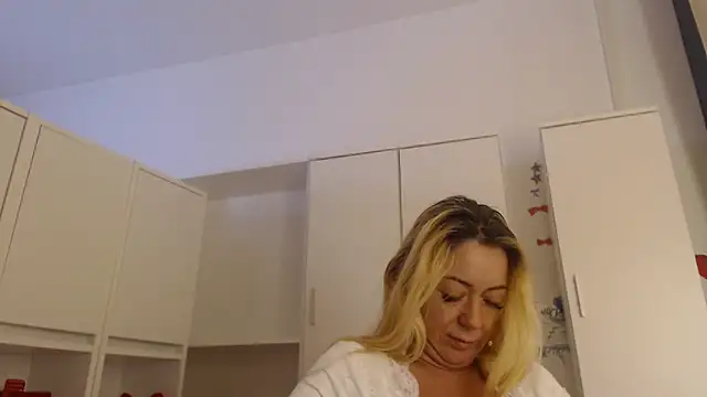 Snapshot of spell_of_love chatting on 02.07.26 spell of love online show from 02.07.26