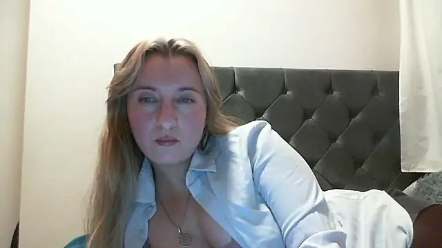 SusanCurt online show from 10.27.25