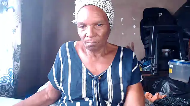 NaughtyGranny online show from 11.17.25