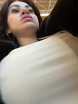 Wet  Bunny online show from 03.15.25