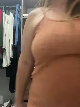 moniquerainx online show from 11.17.25