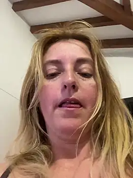 moniquerainx online show from 04.20.26