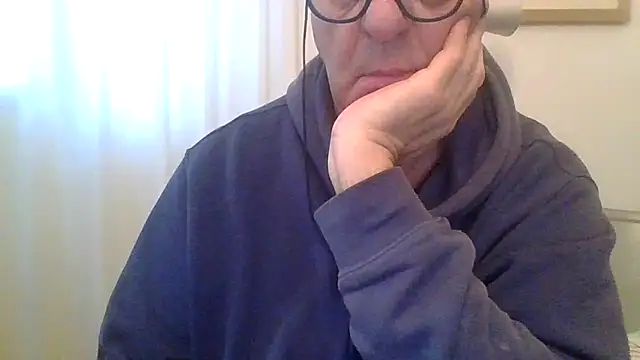 Snapshot of ANONIMO7735 chatting on 02.25.26 ANONIMO7735 online show from 02.25.26