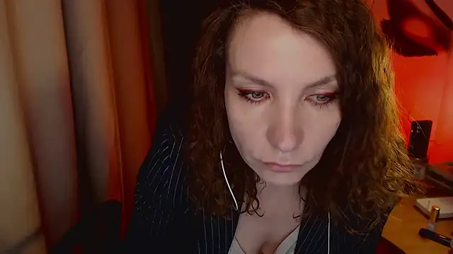 JohansonKatie online show from 01.21.25