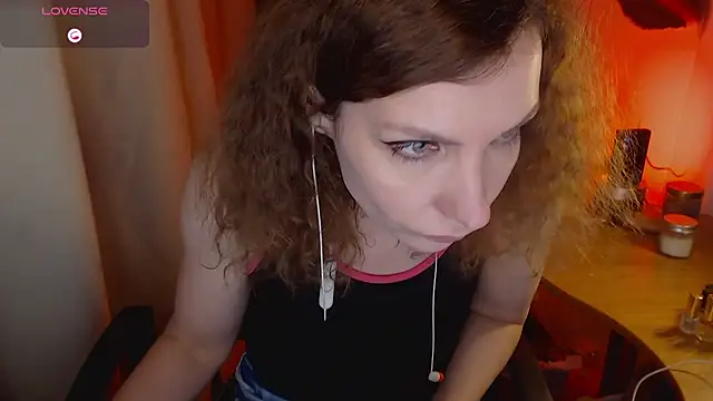 JohansonKatie online show from 02.06.25