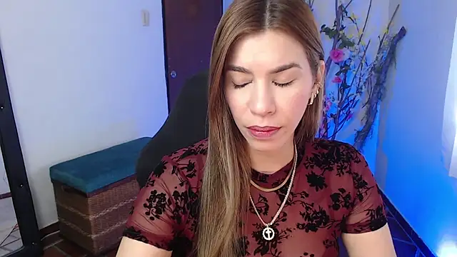 Snapshot of ms_sofia_x chatting on 06.15.26 ms sofia x online show from 06.15.26