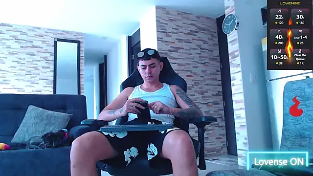 Snapshot of Lobito_xxxl chatting on 11.14.25 Lobito xxxl online show from 11.14.25