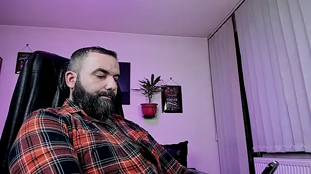 Snapshot of ChristophJules chatting on 02.15.25 ChristophJules online show from 02.15.25