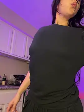 Evie-Luna online show from 01.26.25