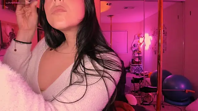 Evie-Luna online show from 02.18.26