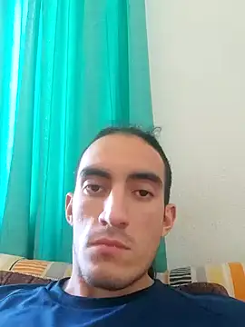 Snapshot of TommyMomentum chatting on 12.16.24 TommyMomentum online show from 12.16.24