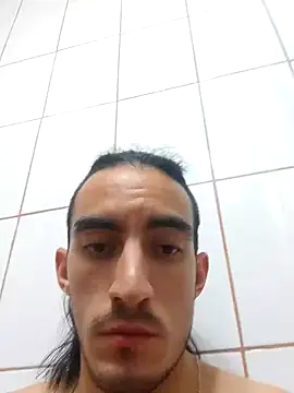 Snapshot of TommyMomentum chatting on 01.17.25 TommyMomentum online show from 01.17.25