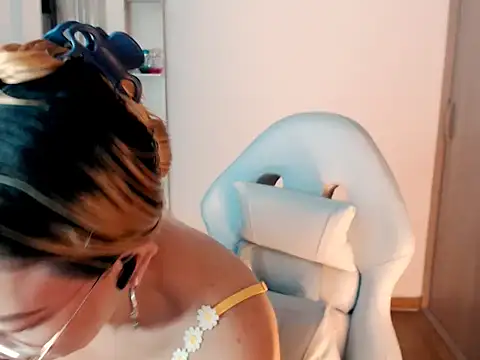 BOREAL MOON online show from 11.18.25