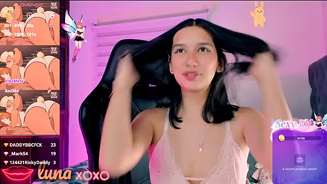 Snapshot of Luniverse chatting on 01.21.25 Luniverse online show from 01.21.25