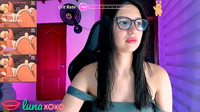 Snapshot of Luniverse chatting on 09.10.25 Luniverse online show from 09.10.25