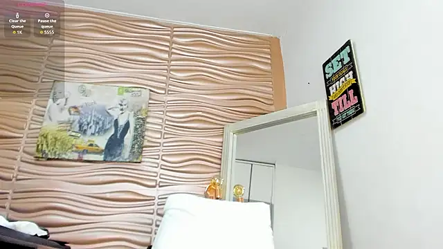 mia pineda online show from 03.11.26