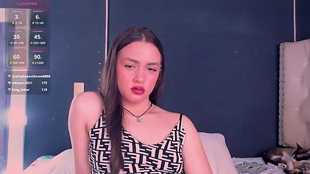 valen thompson online show from 12.15.24