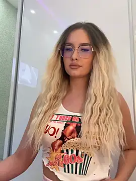 mollyxxx online show from 03.31.26