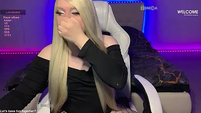 camsmiley online show from 04.06.26