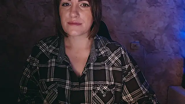 Snapshot of _letty_ chatting on 12.27.24  letty  online show from 12.27.24