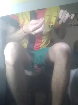 Snapshot of yourboysexy19 chatting on 12.15.25 yourboysexy19 online show from 12.15.25