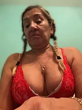 Snapshot of camelia3 chatting on 03.10.26 camelia3 online show from 03.10.26