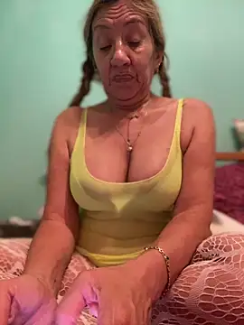 Snapshot of camelia3 chatting on 03.30.26 camelia3 online show from 03.30.26