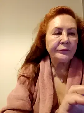 Snapshot of Hottie-Mom chatting on 04.20.26 Hottie-Mom online show from 04.20.26