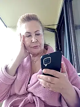 Hottie-Mom online show from 05.31.26