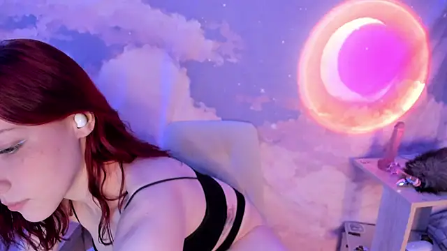 YunaPeace online show from 04.21.26