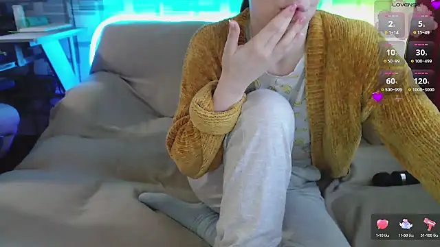 Snapshot of CamBugsBunny chatting on 02.27.26 CamBugsBunny online show from 02.27.26