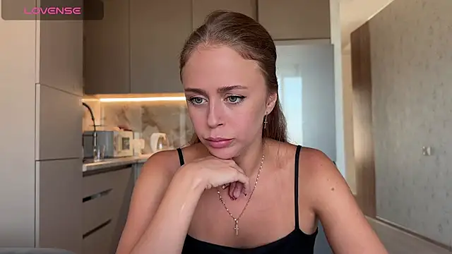 Megan Nilson online show from 08.02.26