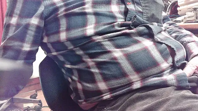 Snapshot of HaraldGermany chatting on 11.10.25 HaraldGermany online show from 11.10.25