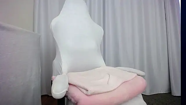 faceless  online show from 10.13.25