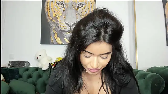 Snapshot of AnnaKarin chatting on 02.25.25 AnnaKarin online show from 02.25.25