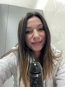 Snapshot of _MiaQueen_ chatting on 03.13.25 MiaQueen online show from 03.13.25