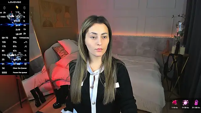 KylieMellow online show from 04.08.26