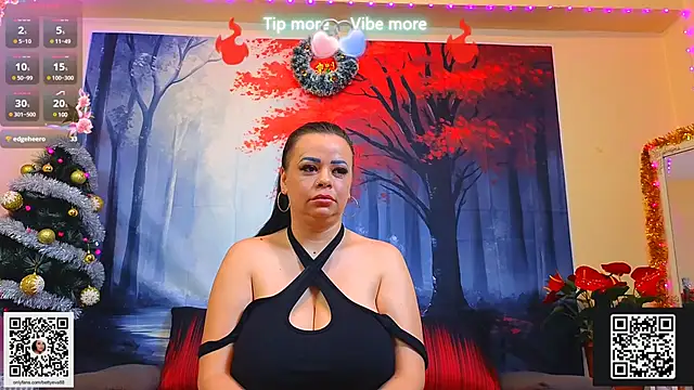 Snapshot of ElizabethEven chatting on 12.24.24 ElizabethEven online show from 12.24.24