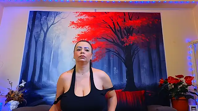 Snapshot of ElizabethEven chatting on 01.19.25 ElizabethEven online show from 01.19.25